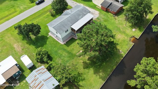272 Bay Shore Drive, Chocowinity, NC 27817