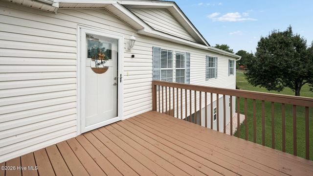 272 Bay Shore Drive, Chocowinity, NC 27817