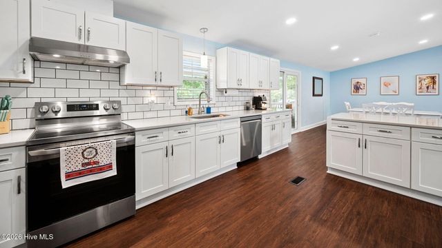 272 Bay Shore Drive, Chocowinity, NC 27817