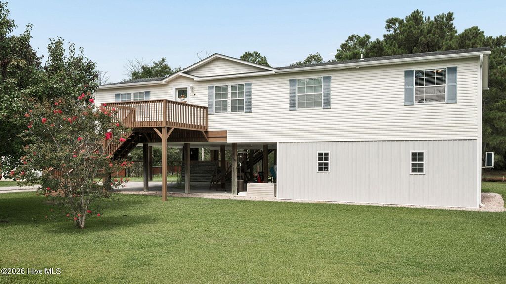 272 Bay Shore Drive, Chocowinity, NC 27817