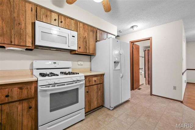 885 Barwood Drive, Arnold, MO 63010