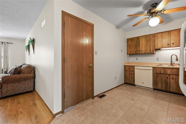 885 Barwood Drive, Arnold, MO 63010