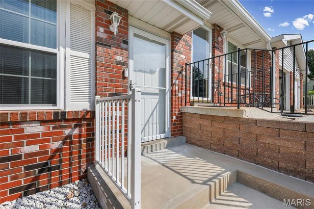 885 Barwood Drive, Arnold, MO 63010