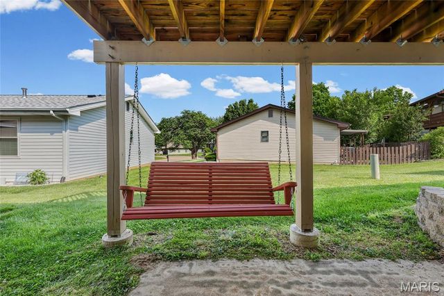 885 Barwood Drive, Arnold, MO 63010