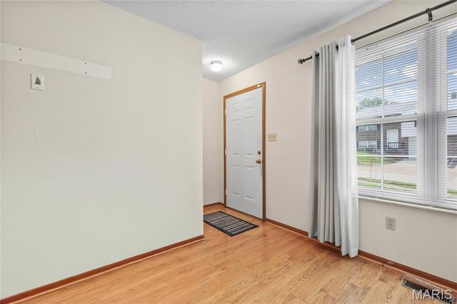 885 Barwood Drive, Arnold, MO 63010