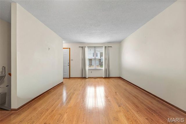 885 Barwood Drive, Arnold, MO 63010