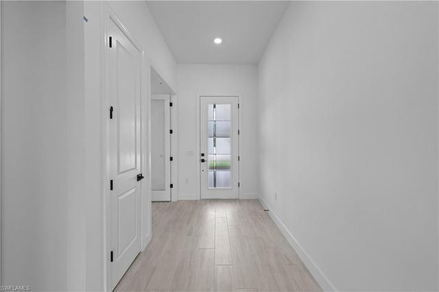 2090 Don Benito WAY, Naples, FL 34120