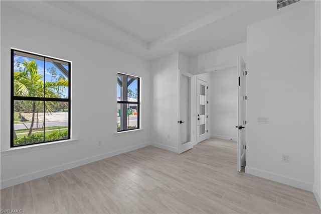 2090 Don Benito WAY, Naples, FL 34120