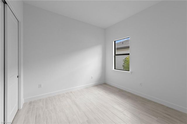 2090 Don Benito WAY, Naples, FL 34120