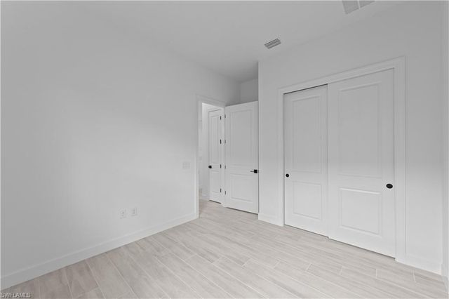 2090 Don Benito WAY, Naples, FL 34120