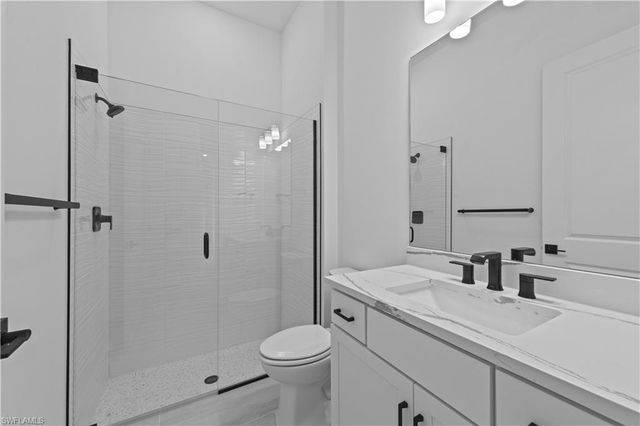 2090 Don Benito WAY, Naples, FL 34120