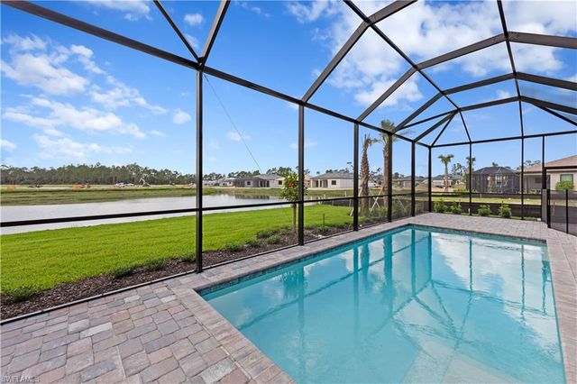 2090 Don Benito WAY, Naples, FL 34120