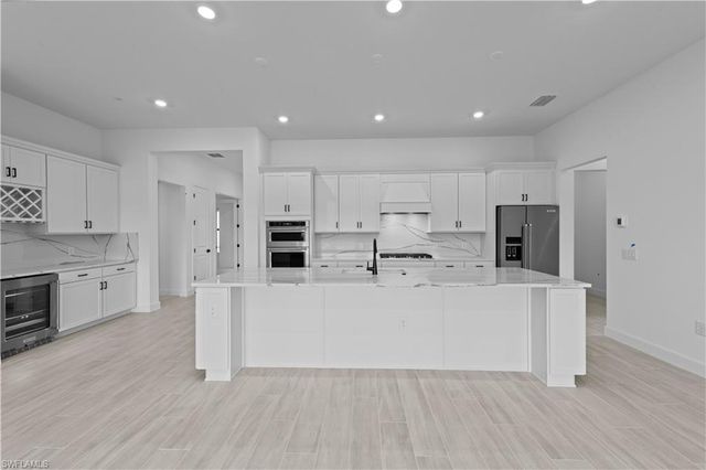 2090 Don Benito WAY, Naples, FL 34120