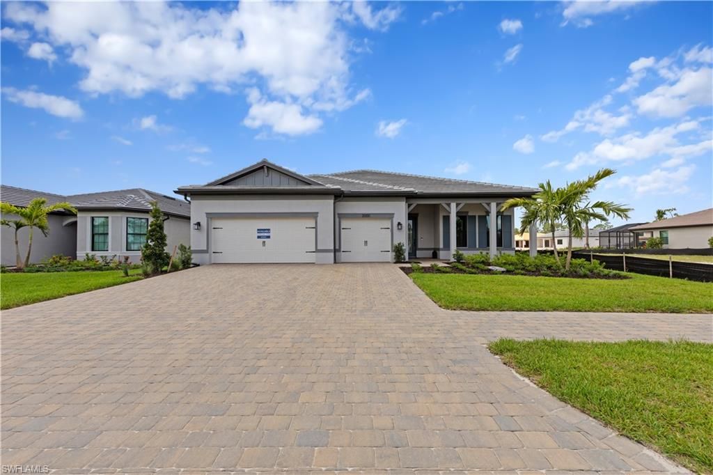 2090 Don Benito WAY, Naples, FL 34120
