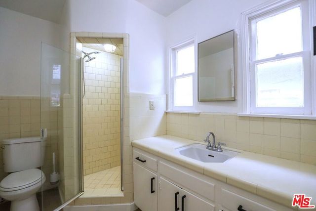 1944 Cloverfield Blvd. B, Santa Monica, CA 90404
