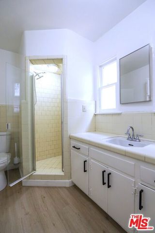 1944 Cloverfield Blvd. B, Santa Monica, CA 90404