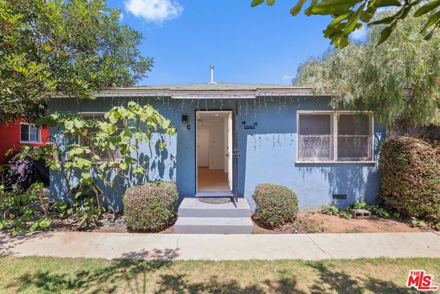1944 Cloverfield Blvd. B, Santa Monica, CA 90404