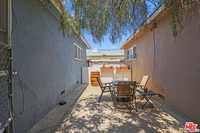 1944 Cloverfield Blvd. B, Santa Monica, CA 90404