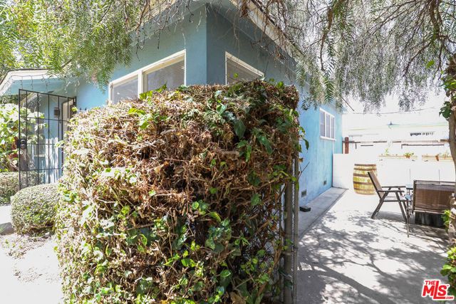 1944 Cloverfield Blvd. B, Santa Monica, CA 90404