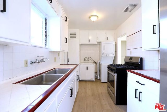 1944 Cloverfield Blvd. B, Santa Monica, CA 90404