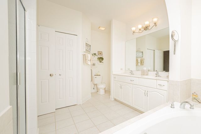 12819 Waterford Boulevard, Plainfield, IL 60585