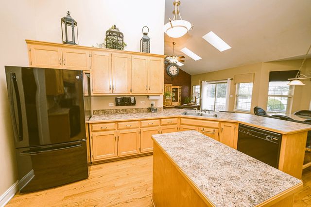 12819 Waterford Boulevard, Plainfield, IL 60585