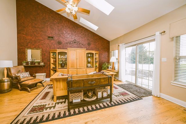 12819 Waterford Boulevard, Plainfield, IL 60585