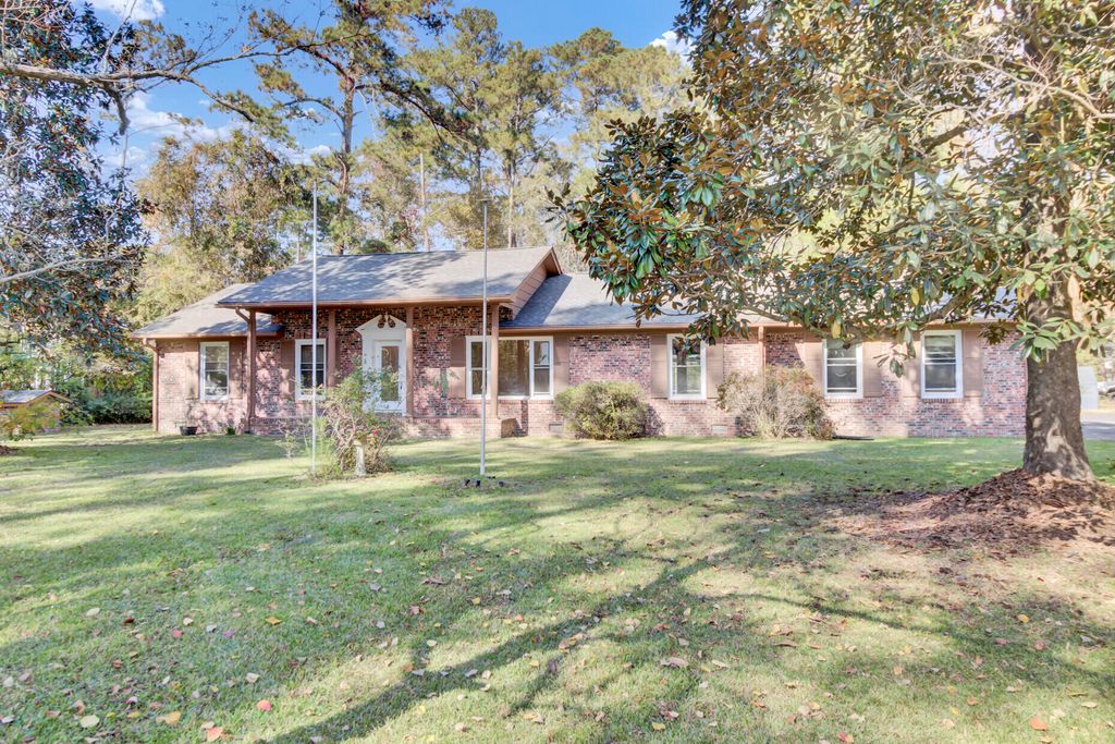 139 Pecan Drive, Summerville, SC 29483