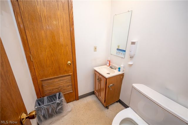 1360 N Main Street, Mineral Ridge, OH 44440