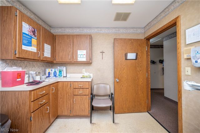 1360 N Main Street, Mineral Ridge, OH 44440