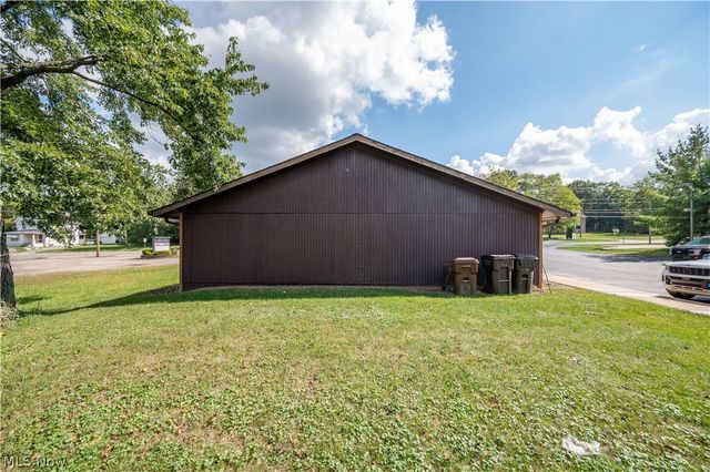 1360 N Main Street, Mineral Ridge, OH 44440