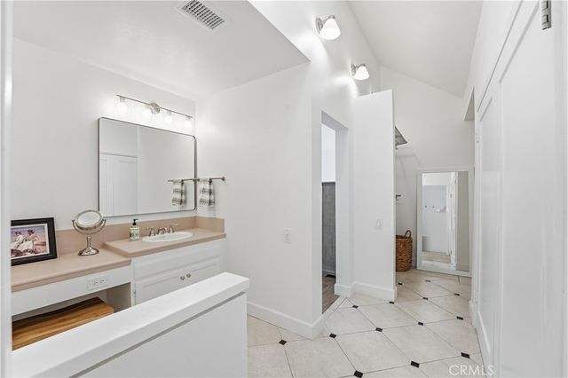 106 Avenida Mesita 22, San Clemente, CA 92673