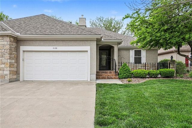4128 SW Minnesota Drive, Lee's Summit, MO 64082