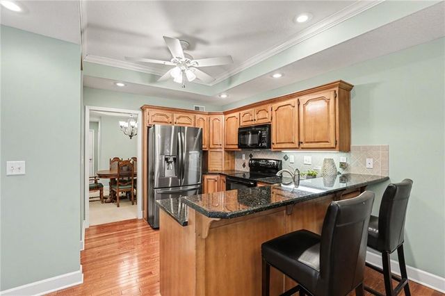 4128 SW Minnesota Drive, Lee's Summit, MO 64082