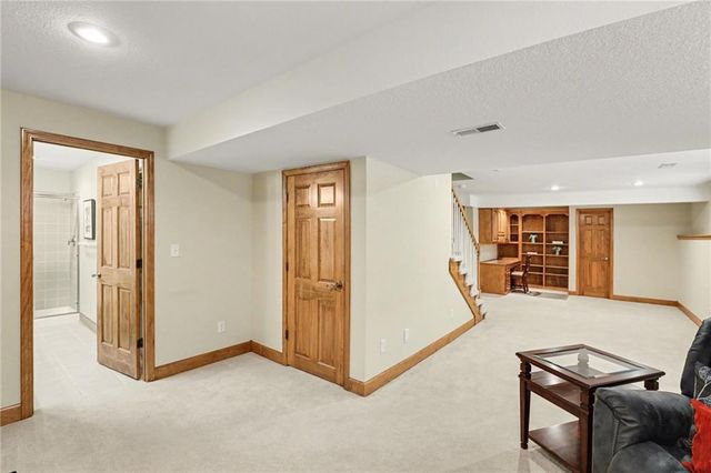 4128 SW Minnesota Drive, Lee's Summit, MO 64082