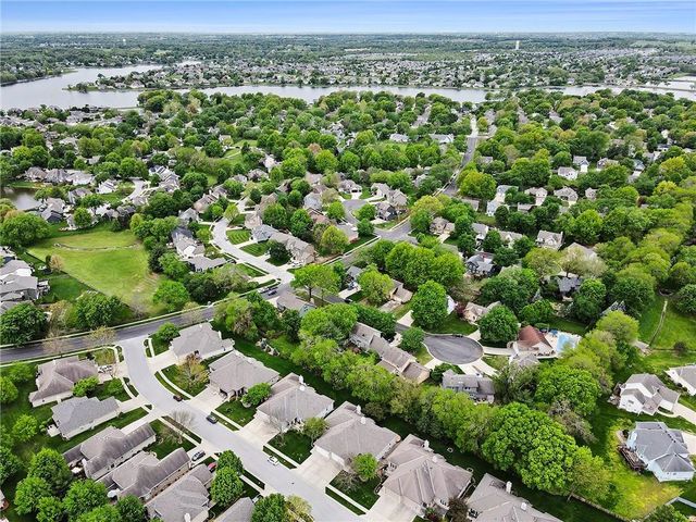 4128 SW Minnesota Drive, Lee's Summit, MO 64082