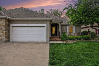 4128 SW Minnesota Drive, Lee's Summit, MO 64082