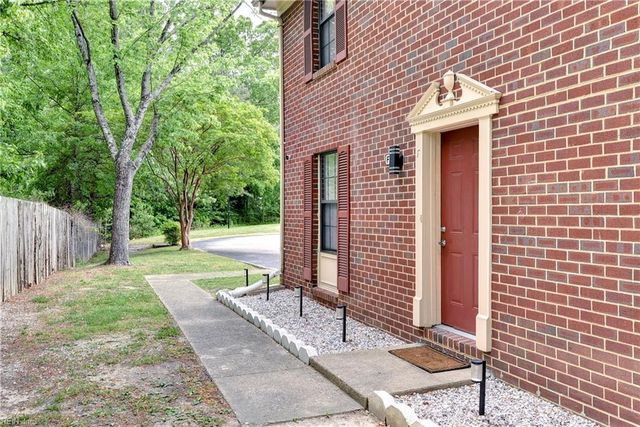 363 Deputy Ln Unit F, Newport News, VA 23608