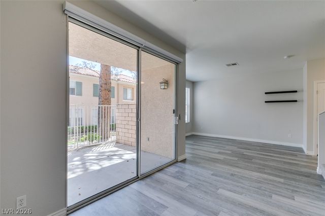 251 South Green Valley Parkway 3812, Henderson, NV 89012