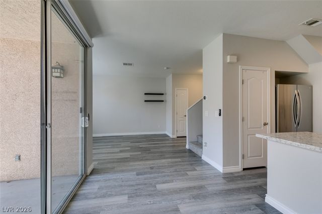251 South Green Valley Parkway 3812, Henderson, NV 89012