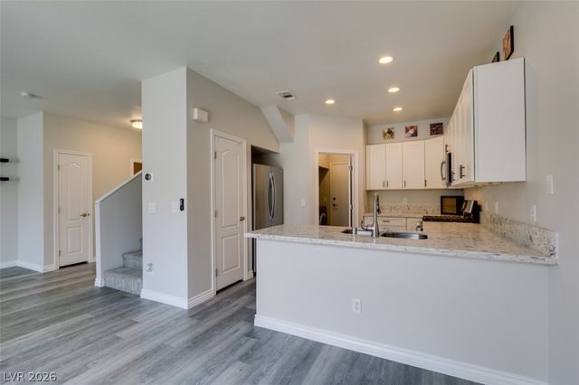 251 South Green Valley Parkway 3812, Henderson, NV 89012