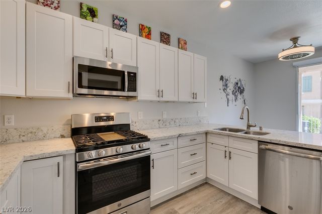 251 South Green Valley Parkway 3812, Henderson, NV 89012