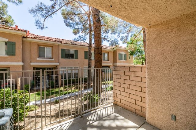251 South Green Valley Parkway 3812, Henderson, NV 89012