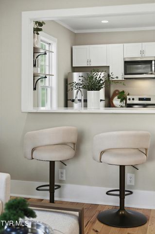 319 West Chilhowie Avenue, Johnson City, TN 37604