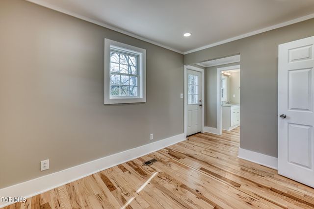 319 West Chilhowie Avenue, Johnson City, TN 37604