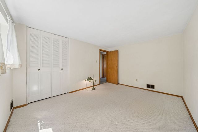 5696 Glen Hill DRIVE, Bethel Park, PA 15102