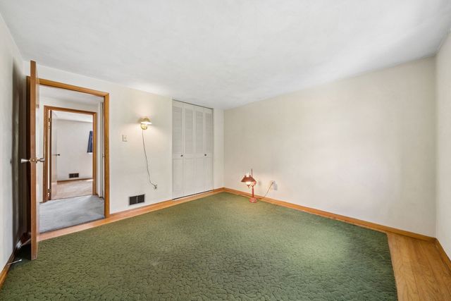 5696 Glen Hill DRIVE, Bethel Park, PA 15102