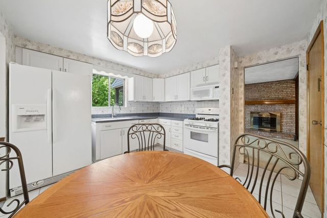 5696 Glen Hill DRIVE, Bethel Park, PA 15102