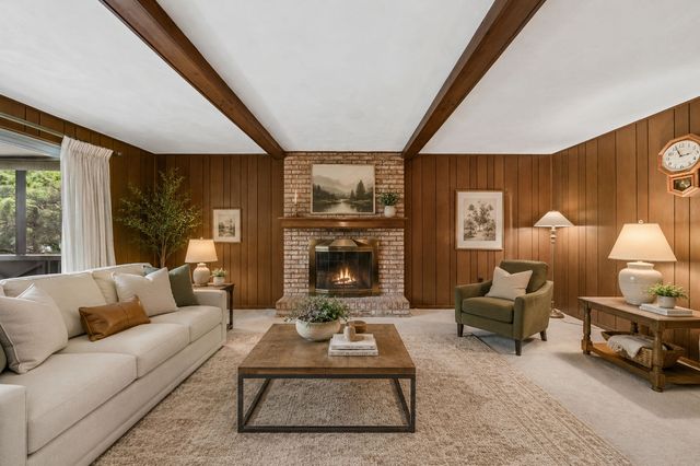 5696 Glen Hill DRIVE, Bethel Park, PA 15102
