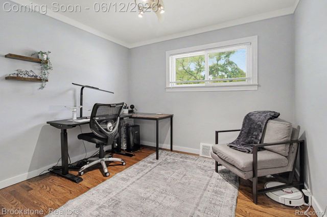 4142 Royal Avenue, Berkley, MI 48072